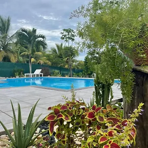 Charmante Maison Avec Piscine Hébergement de vacances